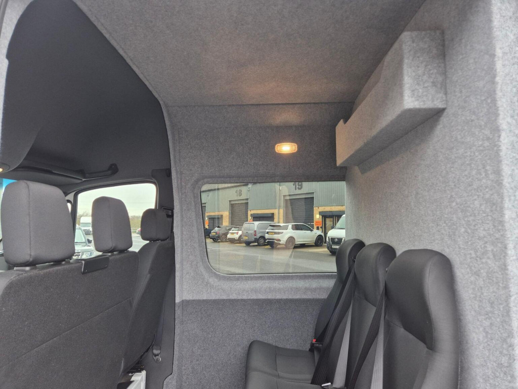 MERCEDES-BENZ SPRINTER