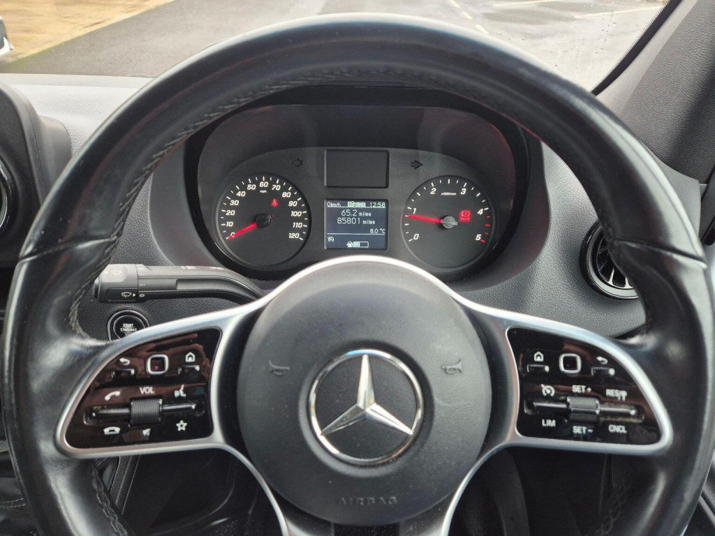 MERCEDES-BENZ SPRINTER