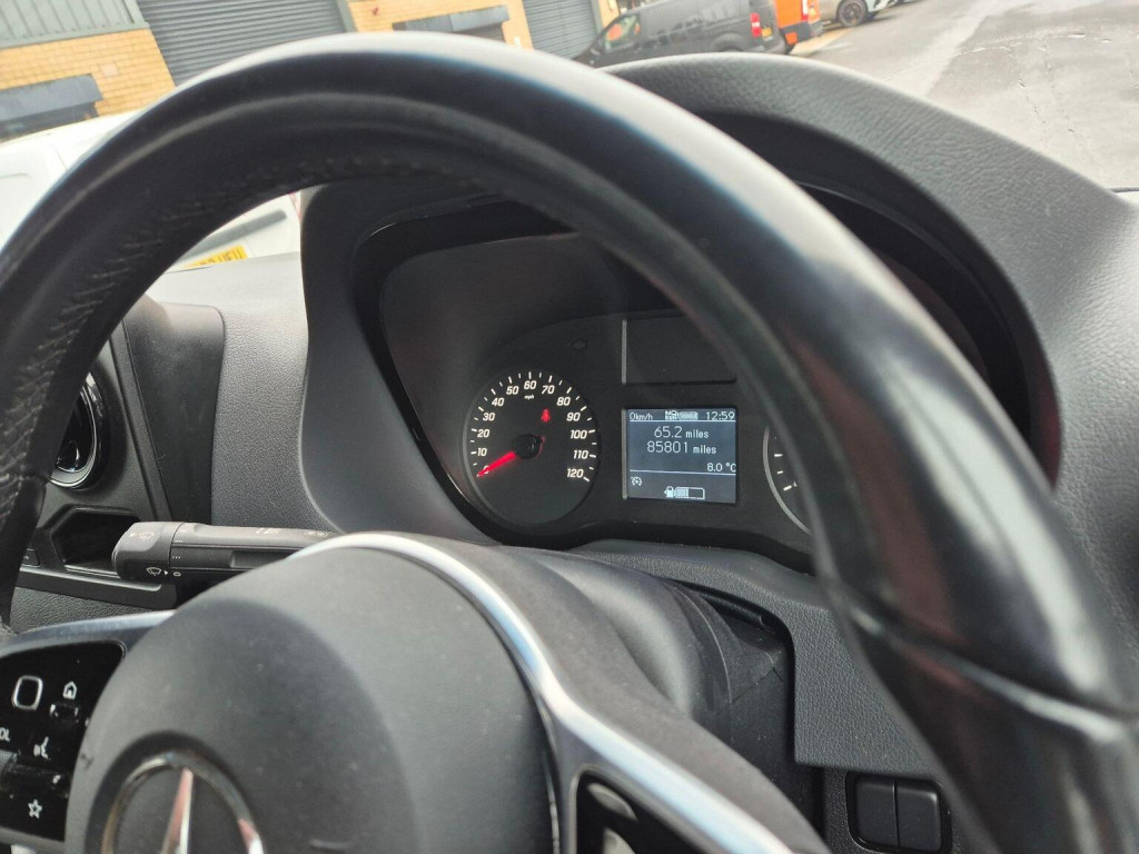 MERCEDES-BENZ SPRINTER