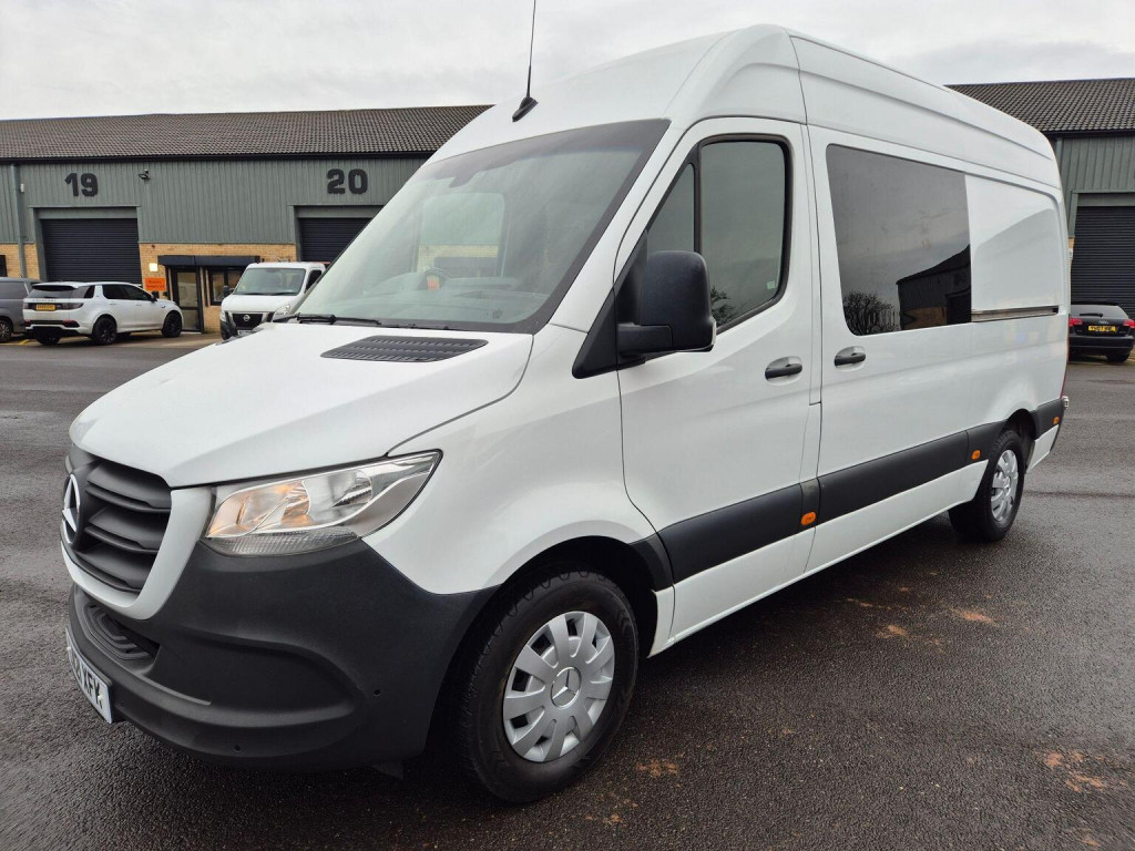 MERCEDES-BENZ SPRINTER