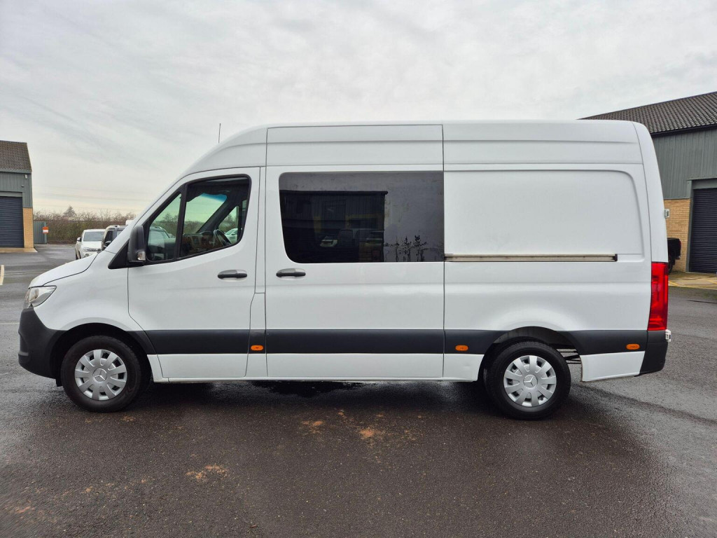 MERCEDES-BENZ SPRINTER