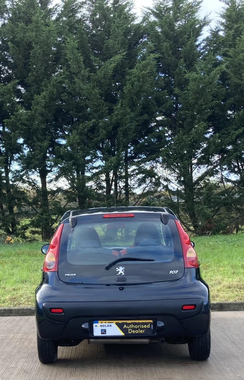PEUGEOT 107
