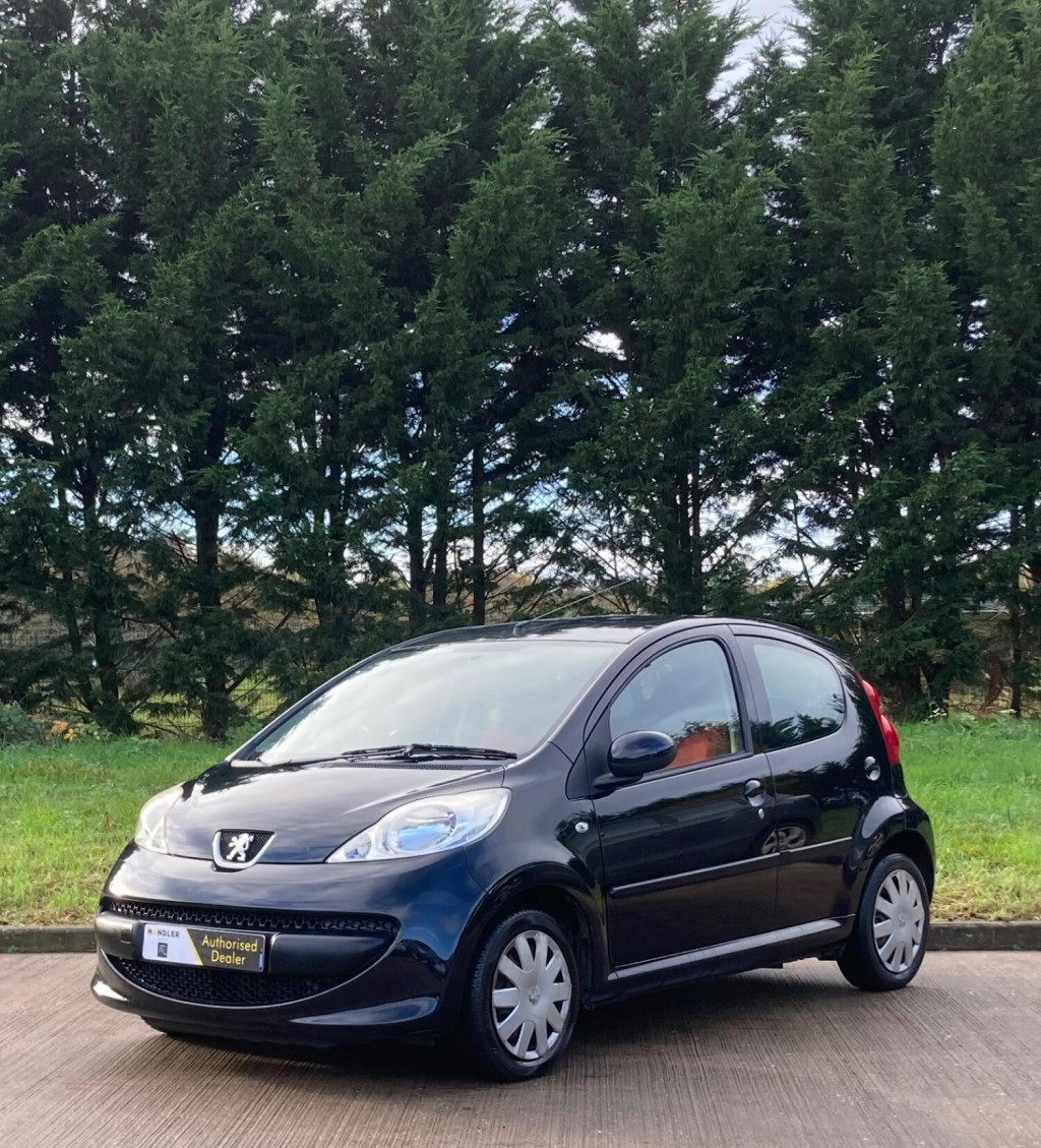 View PEUGEOT 107 1.0 12V Urban Move