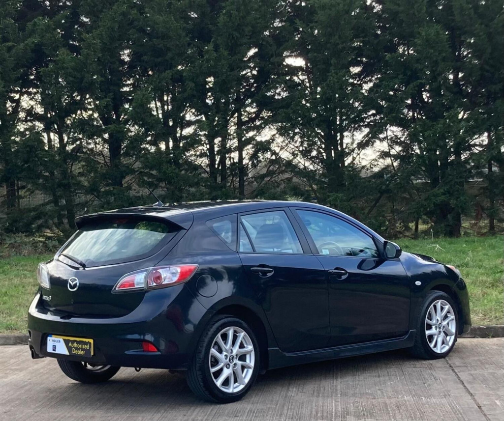 MAZDA MAZDA3