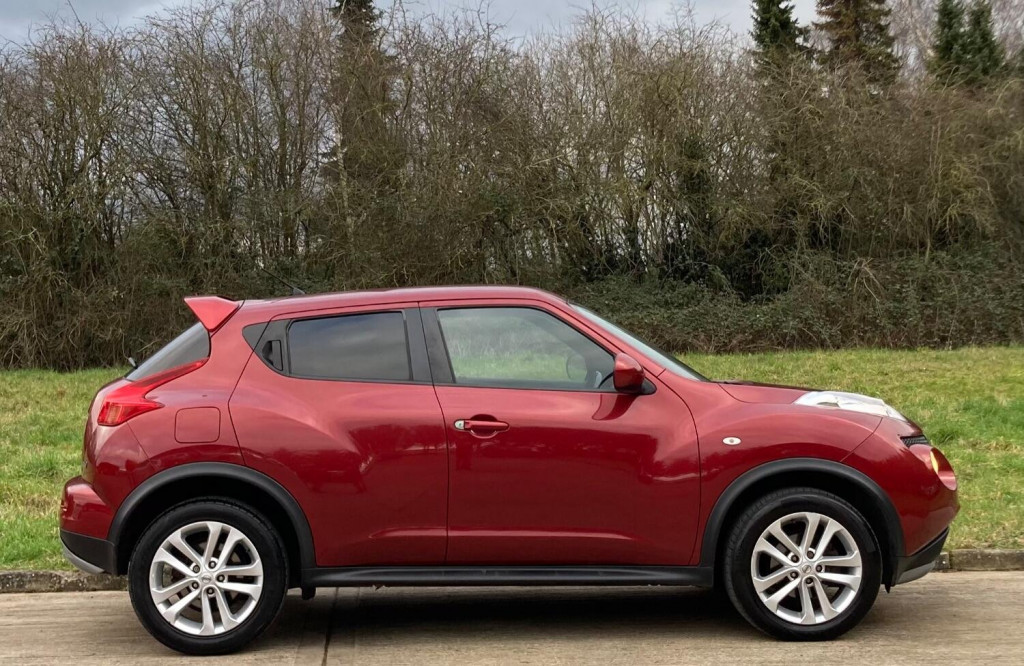 NISSAN JUKE
