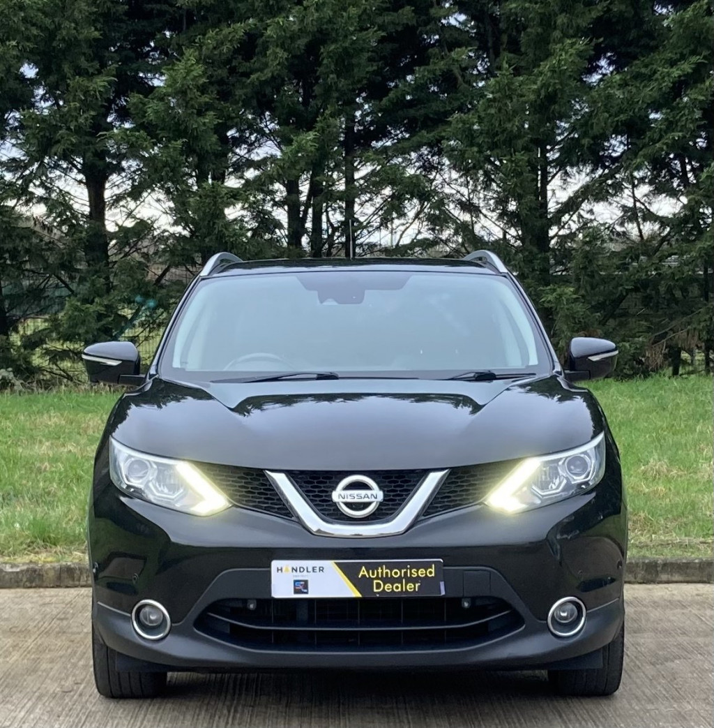 View NISSAN QASHQAI 1.5 dCi Tekna 