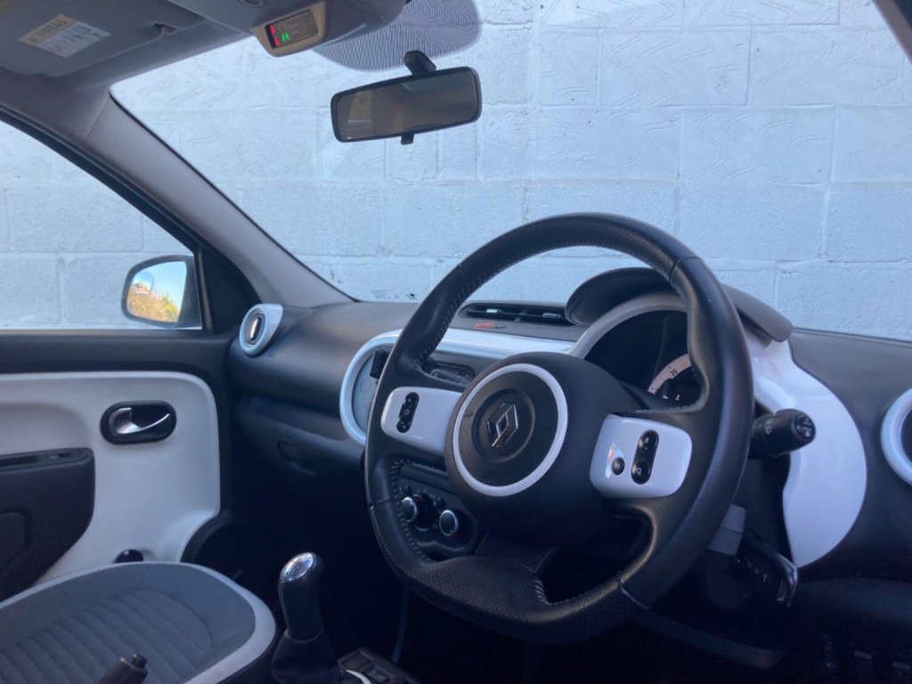 RENAULT TWINGO