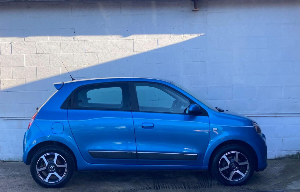 RENAULT TWINGO