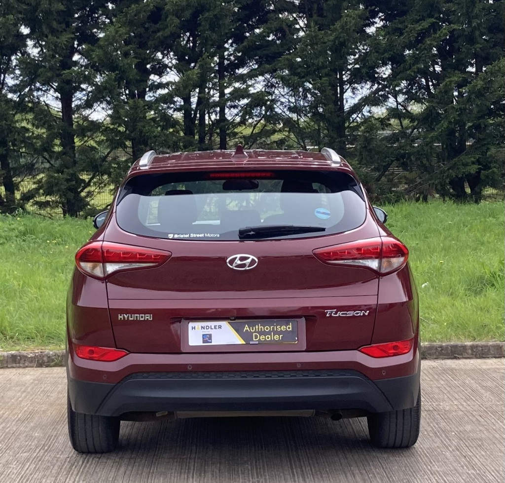 HYUNDAI TUCSON