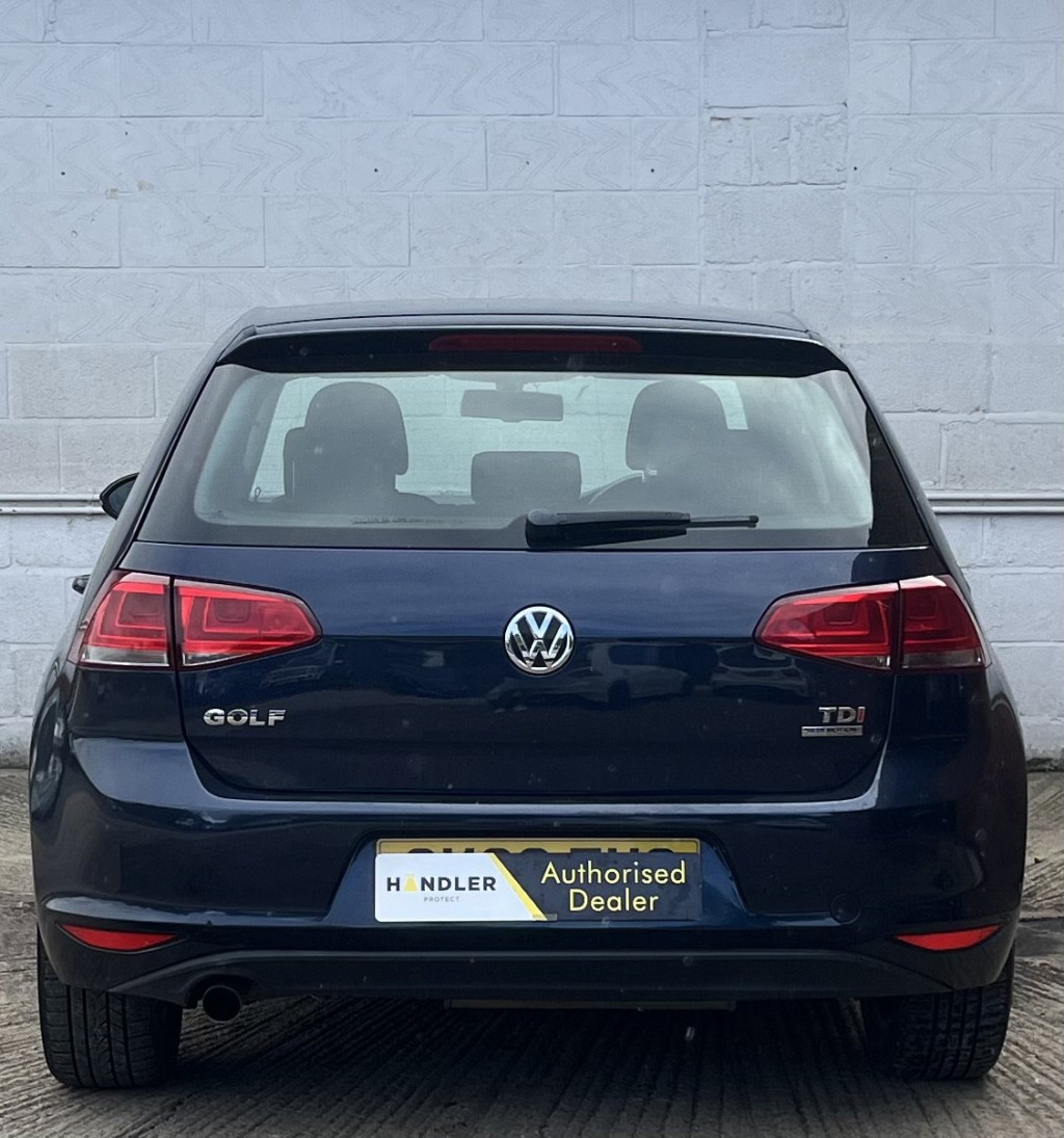 VOLKSWAGEN GOLF