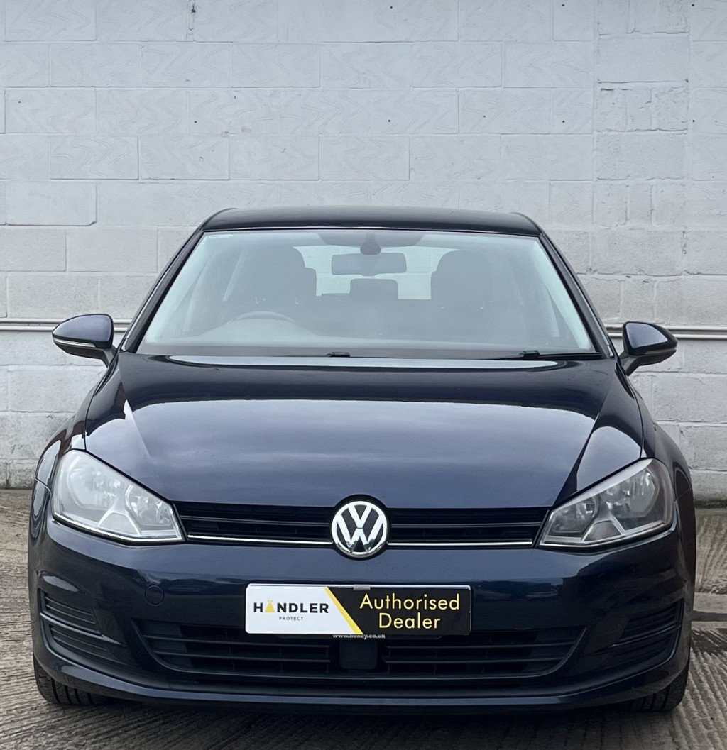 View VOLKSWAGEN GOLF 1.6 TDI BlueMotion Tech SE