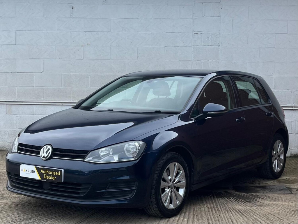 View VOLKSWAGEN GOLF 1.6 TDI BlueMotion Tech SE