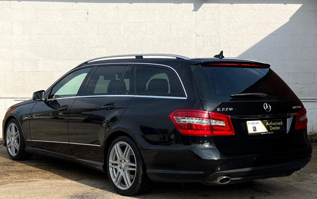 MERCEDES-BENZ E CLASS