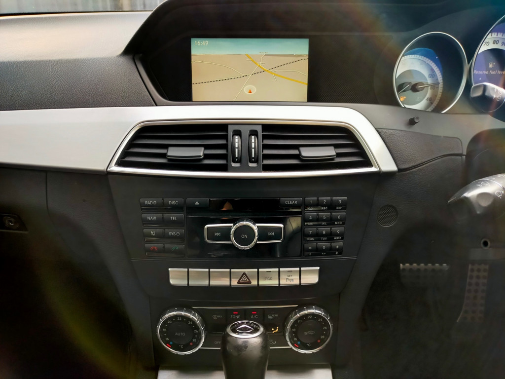 MERCEDES-BENZ C CLASS