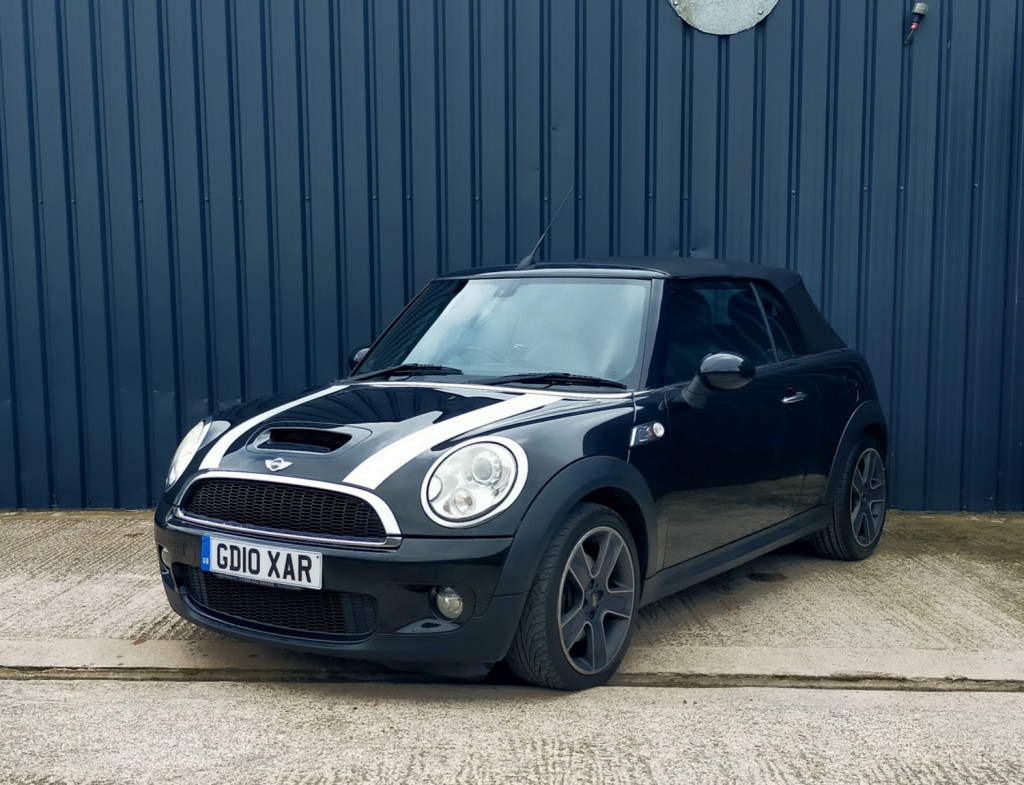 View MINI MINI COOPER S