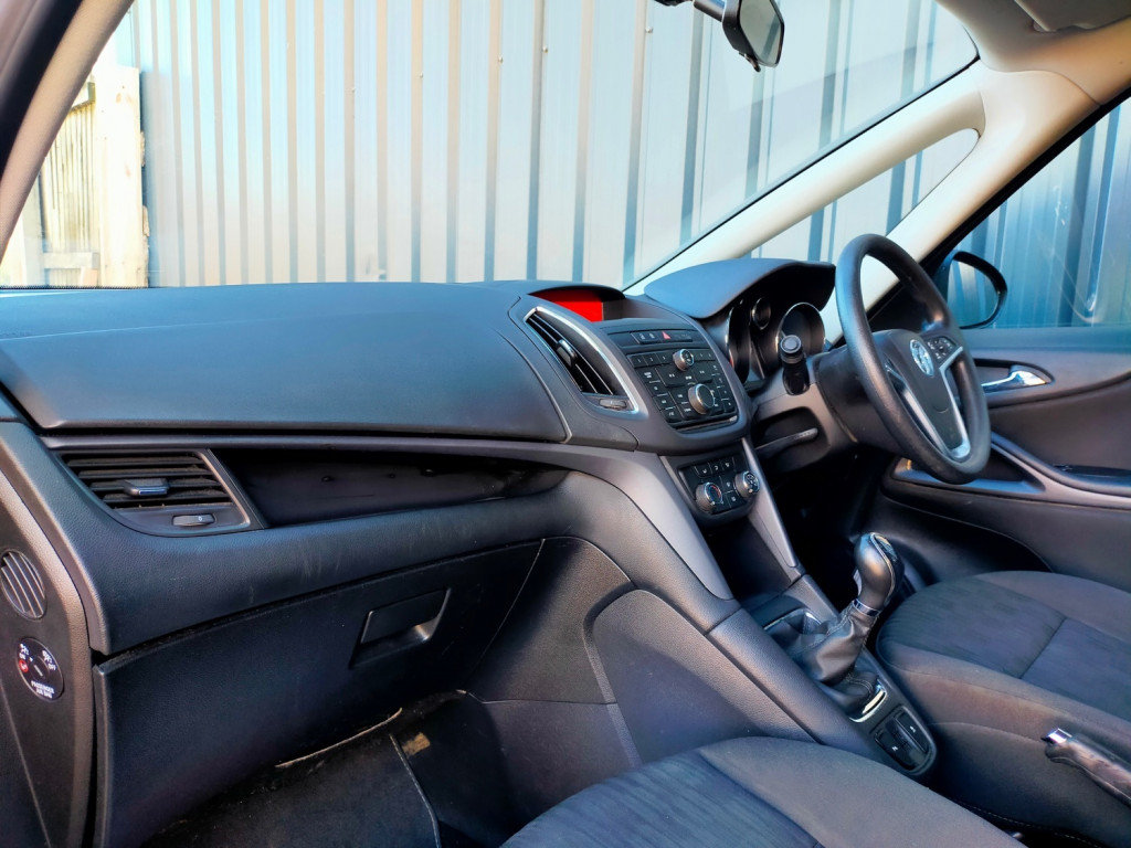 VAUXHALL ZAFIRA TOURER