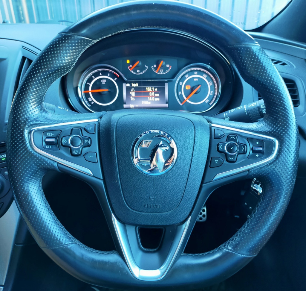 VAUXHALL INSIGNIA