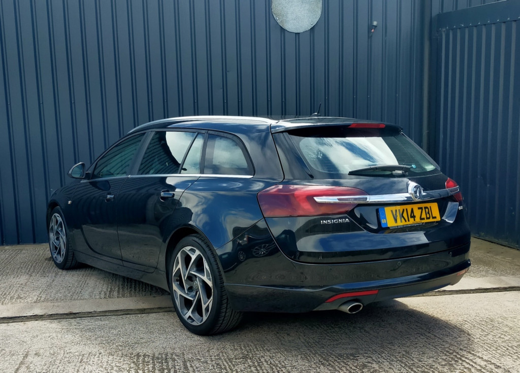 VAUXHALL INSIGNIA
