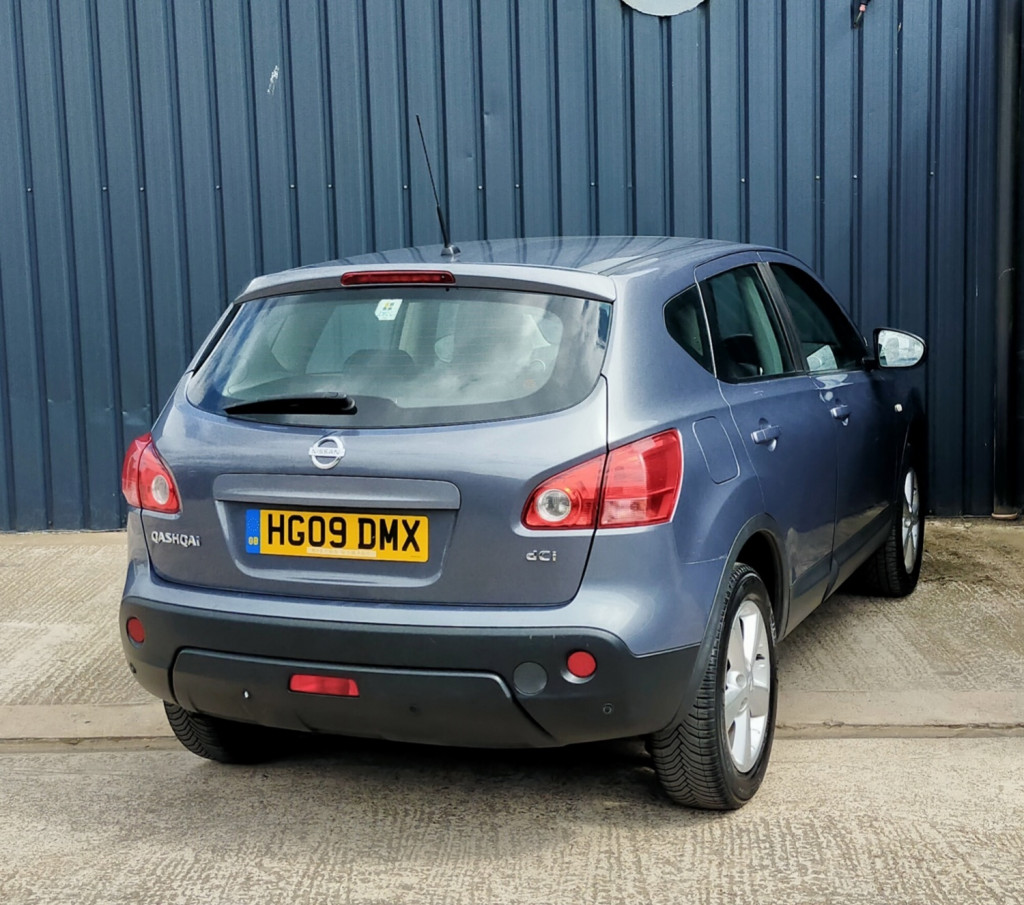 NISSAN QASHQAI