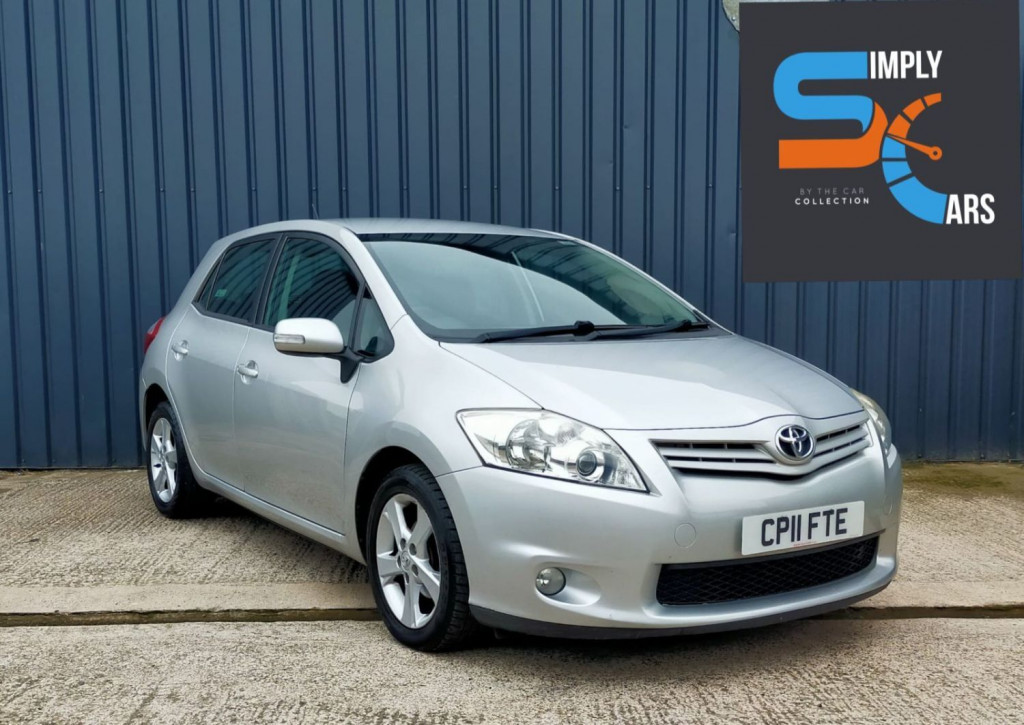 View TOYOTA AURIS VVT-I TR