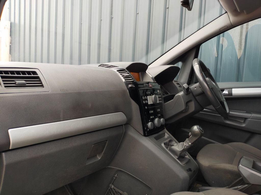 VAUXHALL ZAFIRA