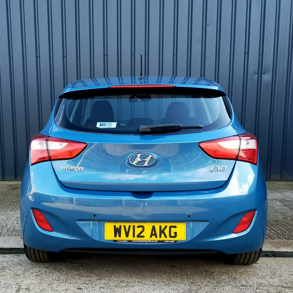 HYUNDAI I30