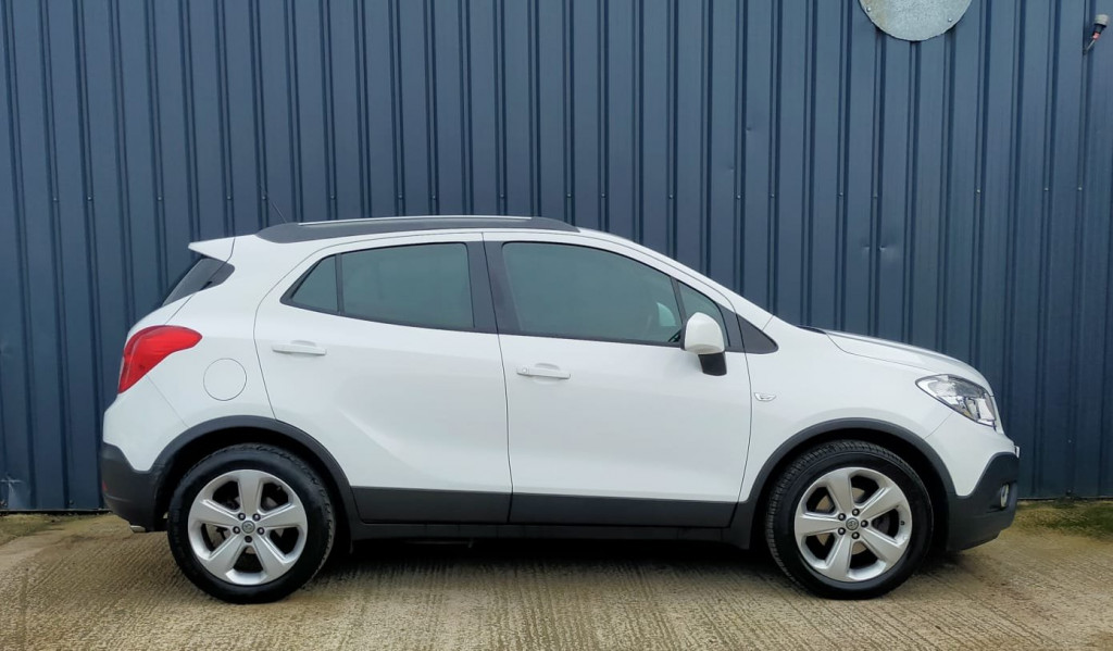 VAUXHALL MOKKA