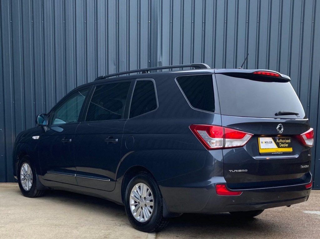 SSANGYONG RODIUS TURISMO