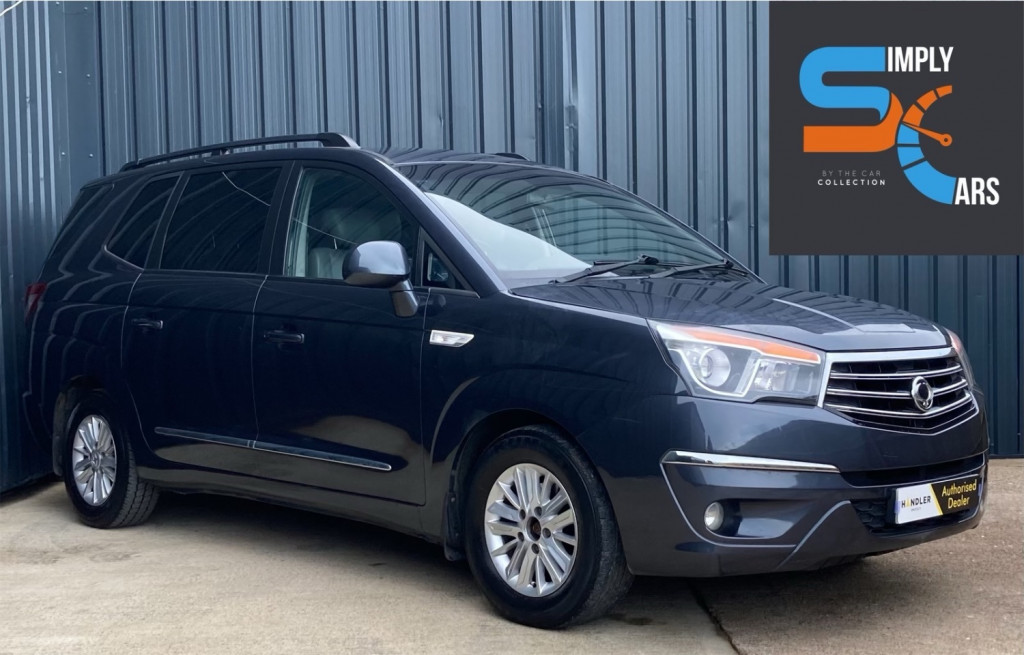 View SSANGYONG RODIUS TURISMO ES