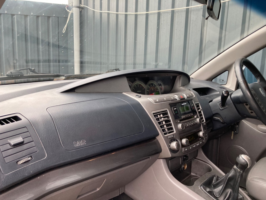 SSANGYONG RODIUS TURISMO