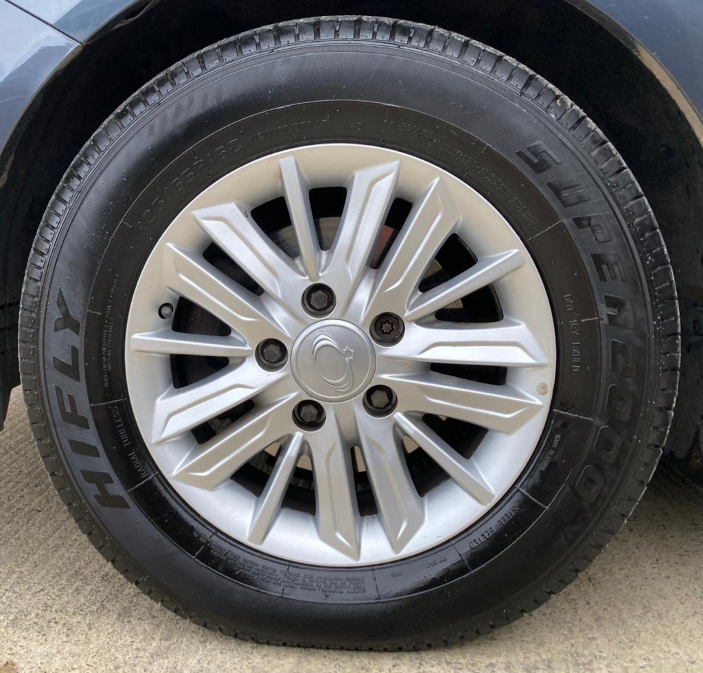 SSANGYONG RODIUS TURISMO