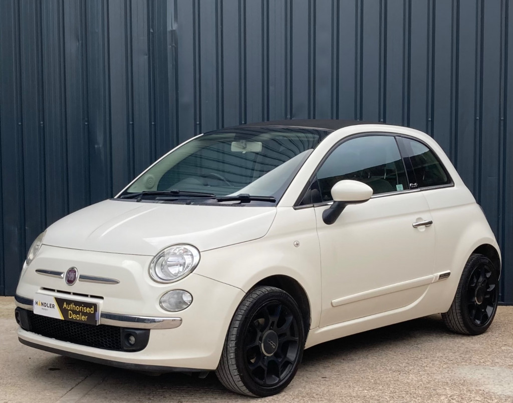 View FIAT 500 C LOUNGE