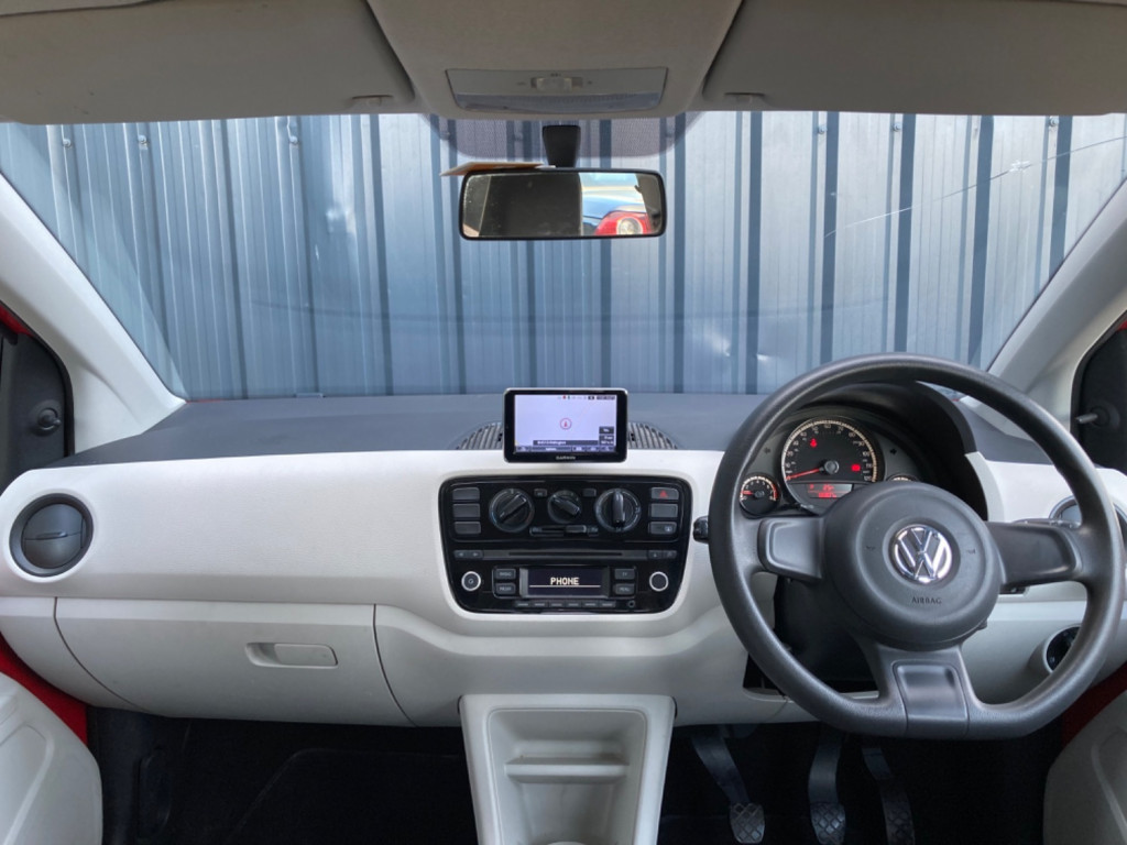 VOLKSWAGEN UP