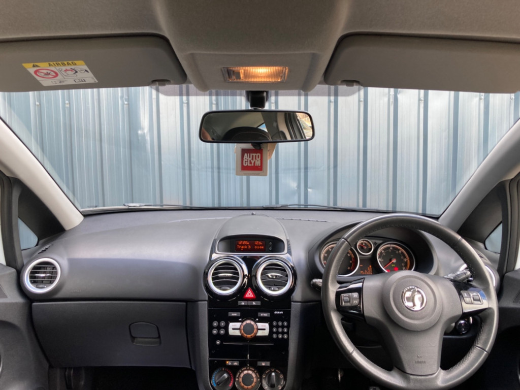 VAUXHALL CORSA