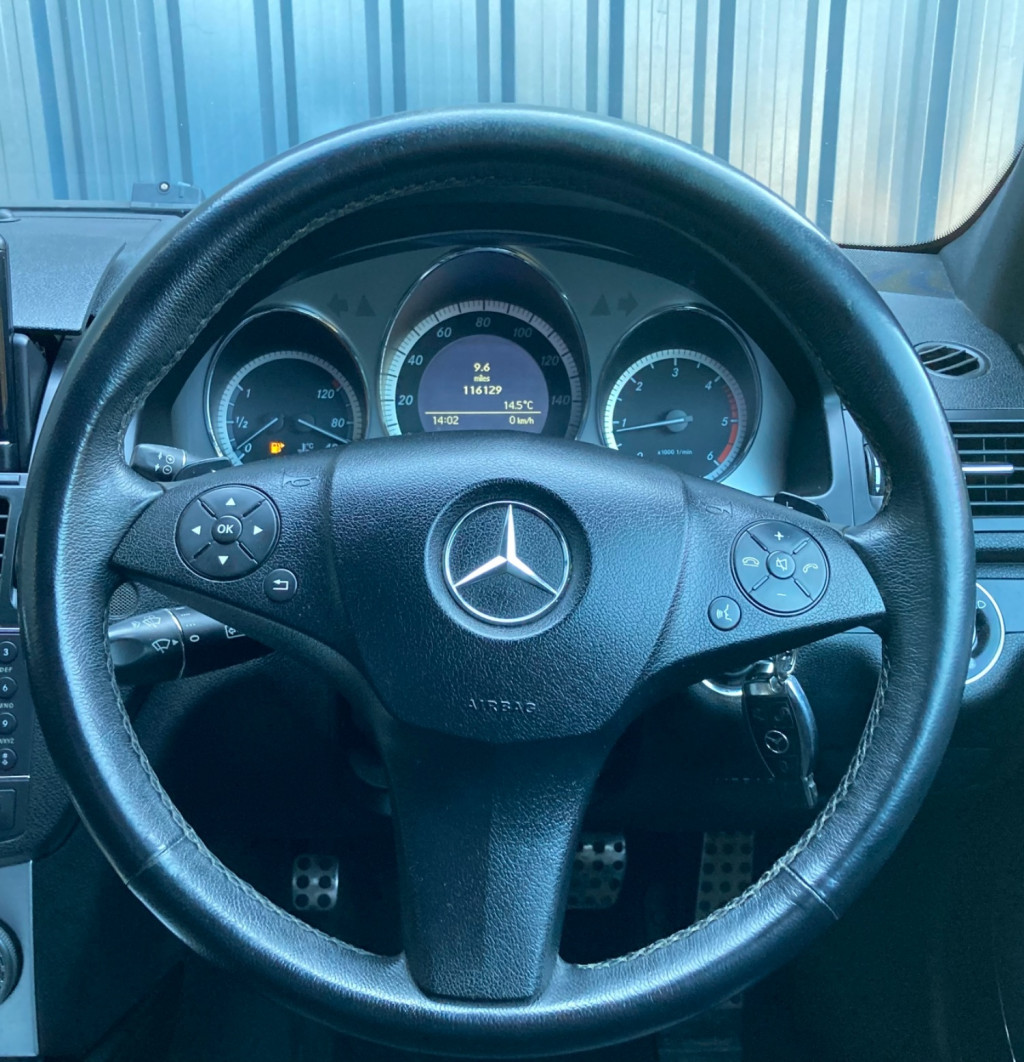 View MERCEDES-BENZ C CLASS C220 CDI SPORT