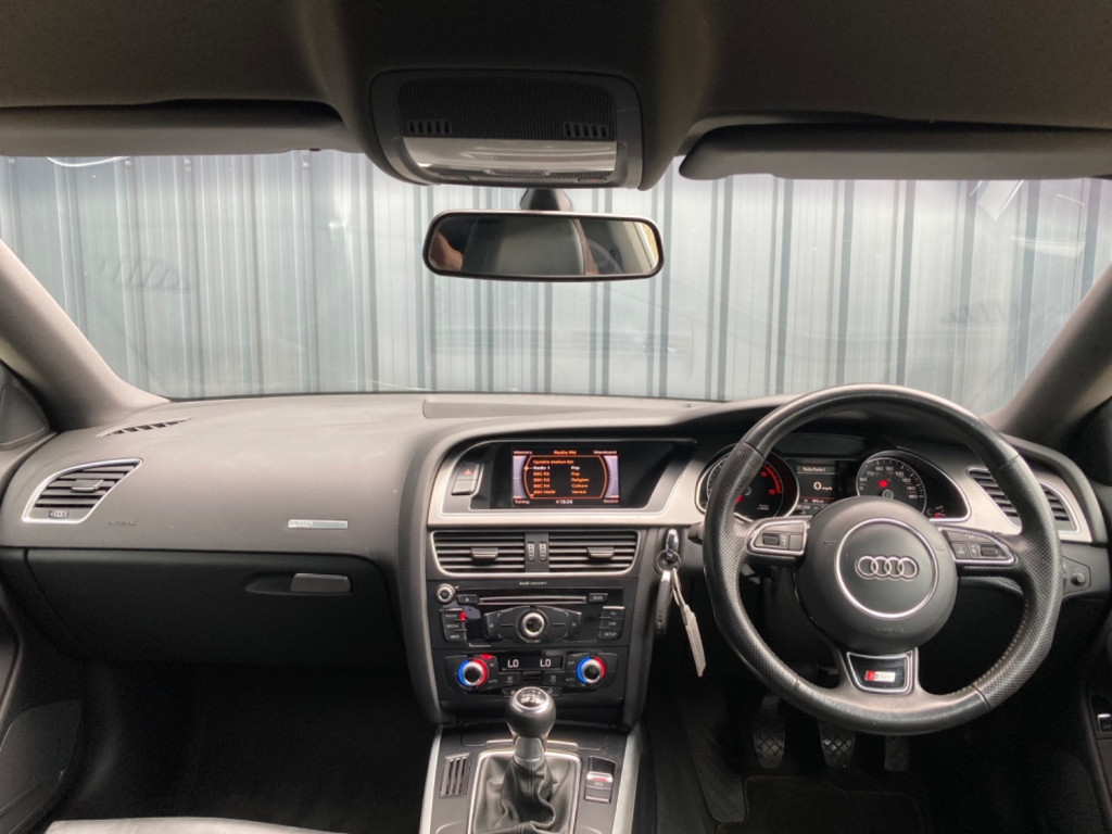View AUDI A5 TDI S LINE