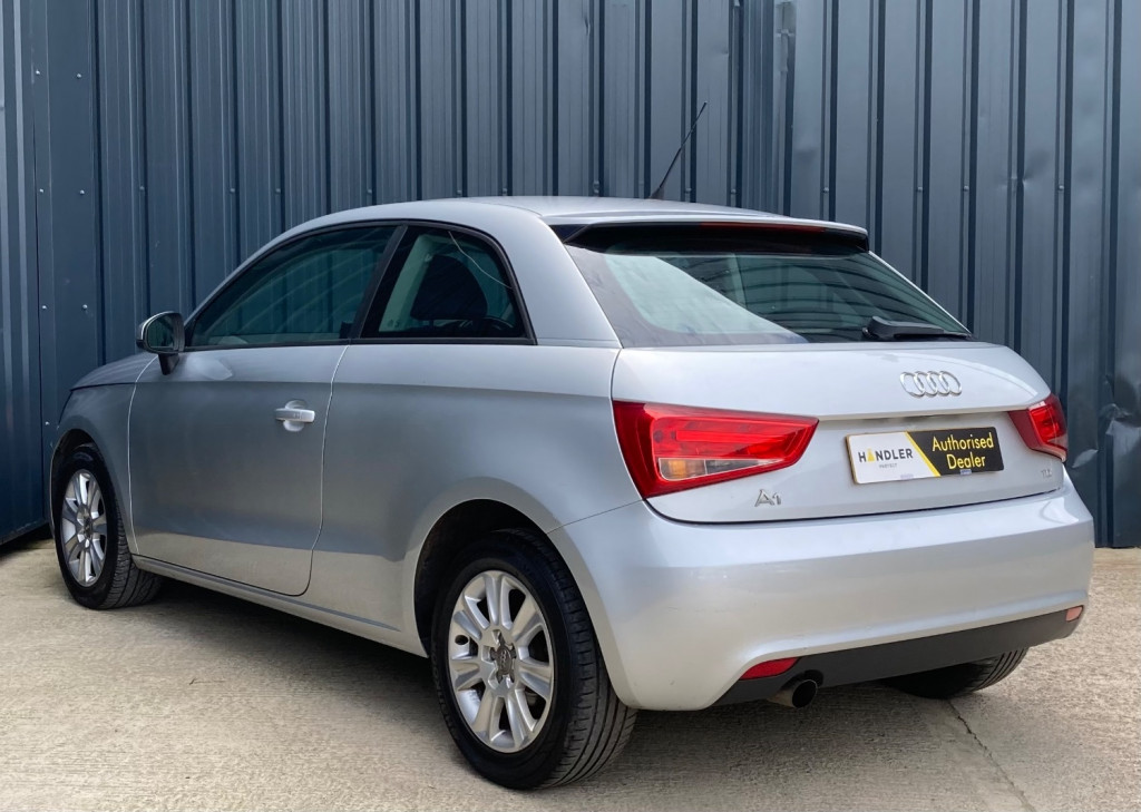 AUDI A1