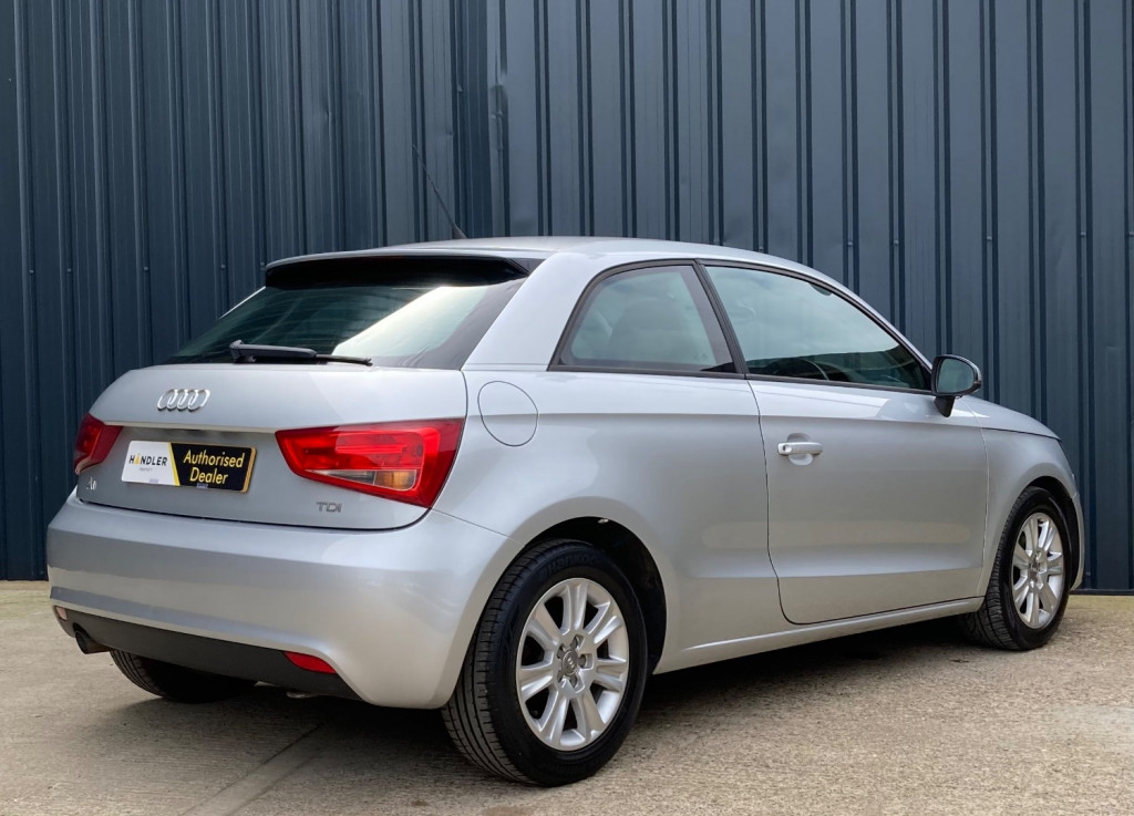 AUDI A1