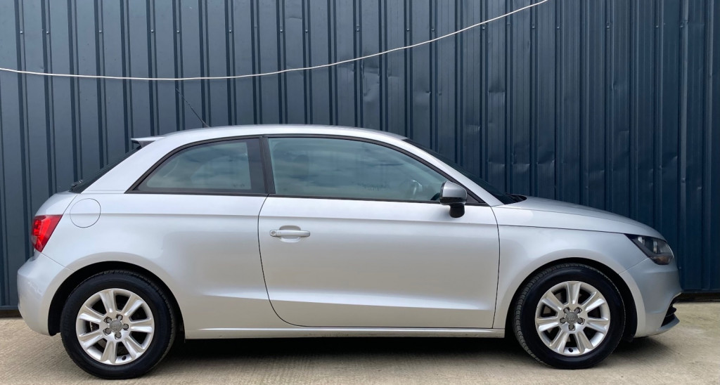 AUDI A1