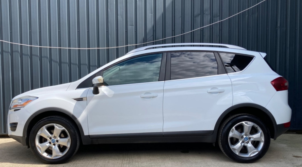 FORD KUGA
