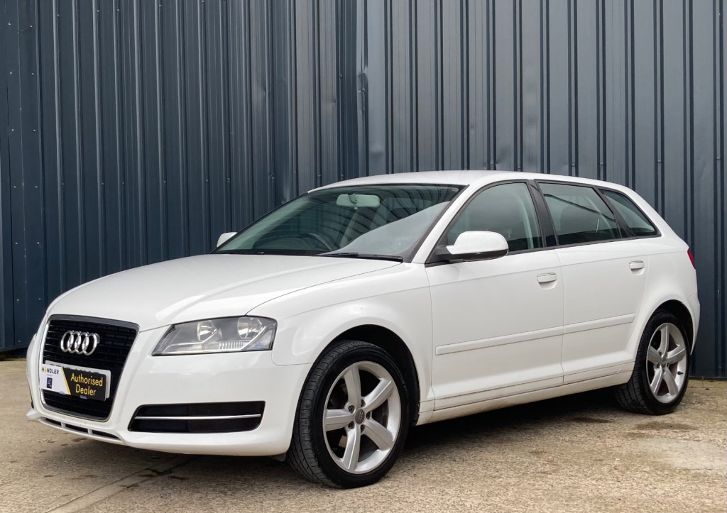 View AUDI A3 1.6 Technik