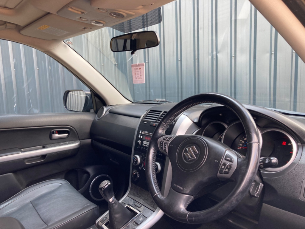 SUZUKI GRAND VITARA