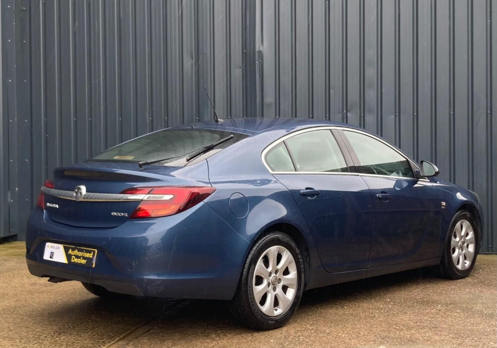 VAUXHALL INSIGNIA
