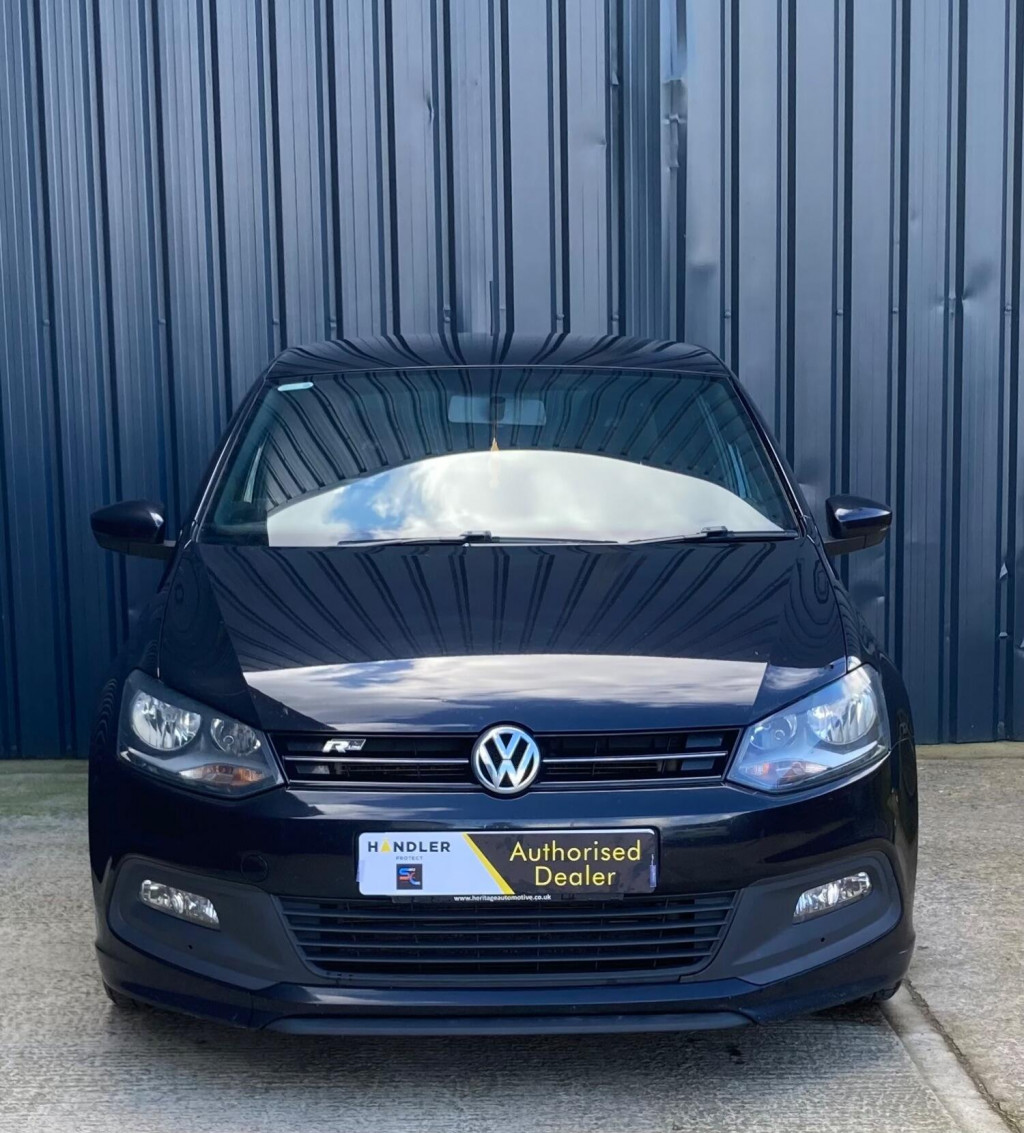 View VOLKSWAGEN POLO 1.2 TSI R-Line