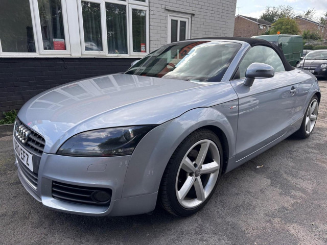 AUDI TT