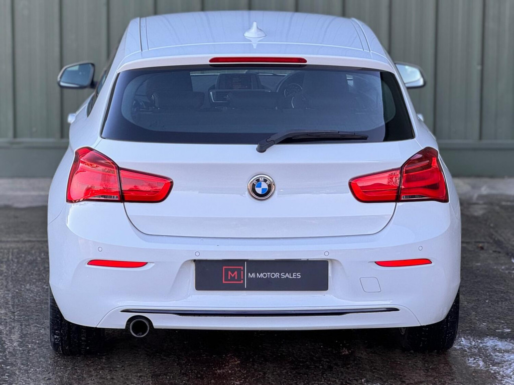 BMW 1 SERIES