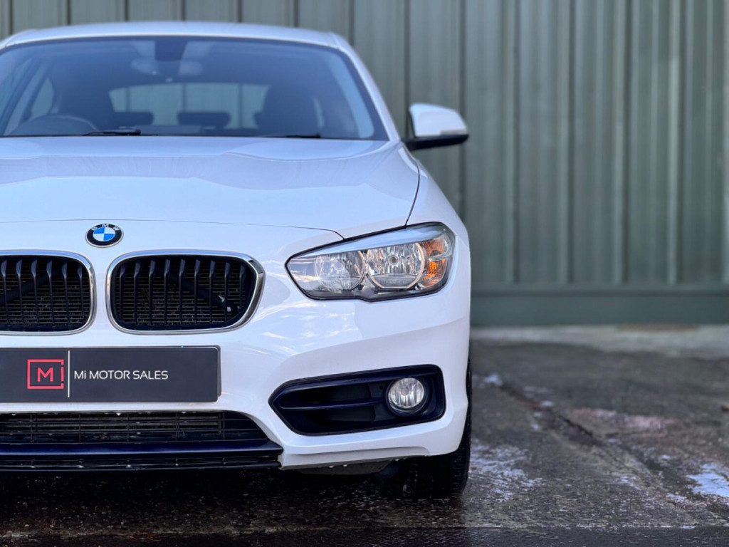 BMW 1 SERIES