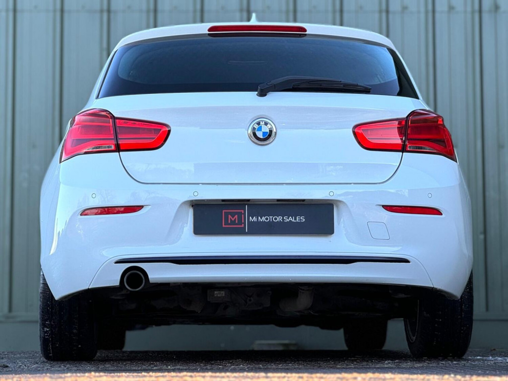 BMW 1 SERIES