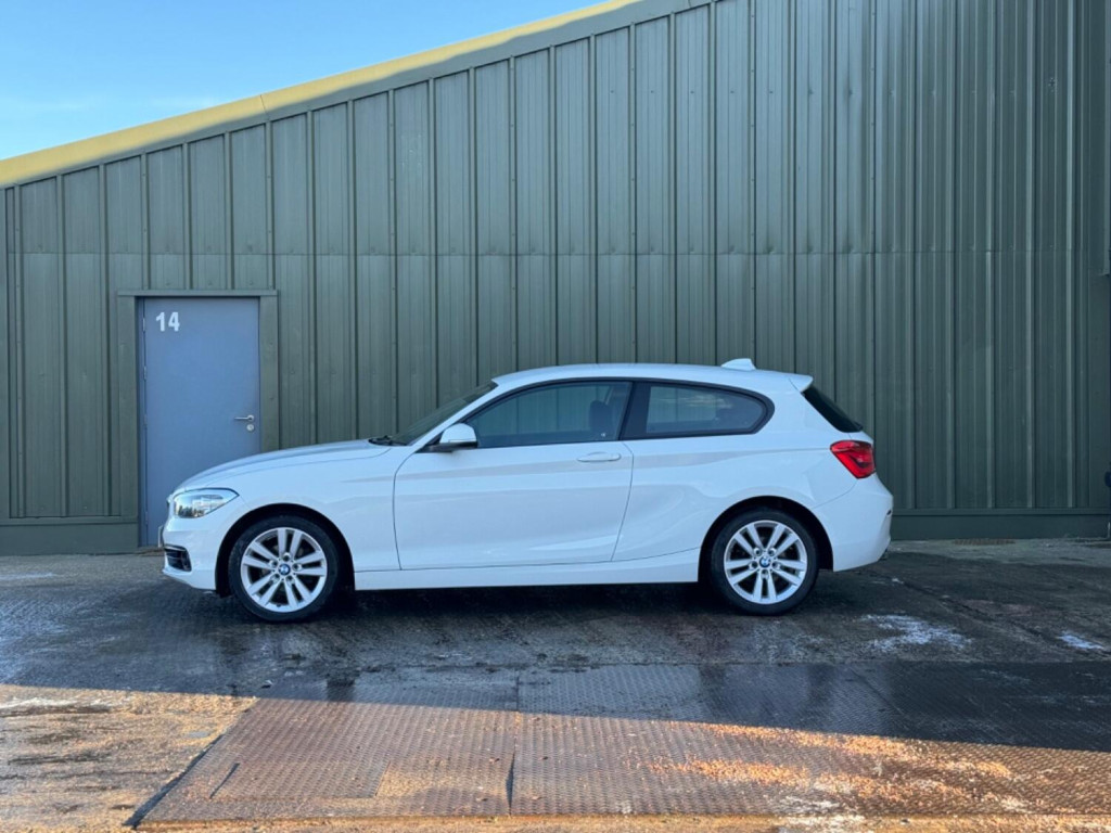 BMW 1 SERIES