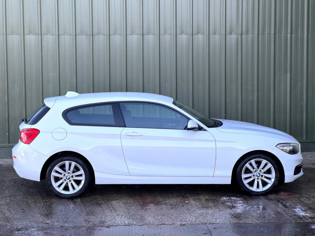 BMW 1 SERIES